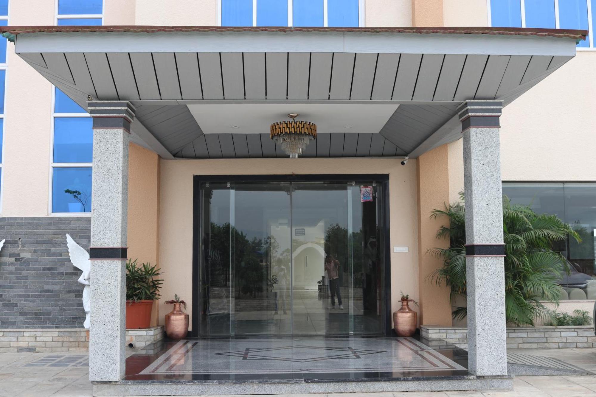 Galaxy Garden Resort Bharatpur  Eksteriør bilde